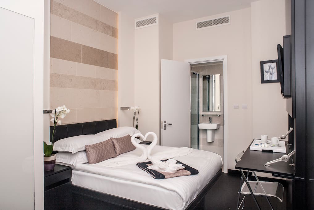 MStay 39 Studios offers to its guests 24 stylish, modern, boutique serviced studios, all furnished with all comforts one would expect from their own home.