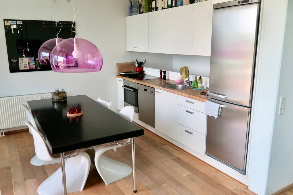 Kitchen on mid-level