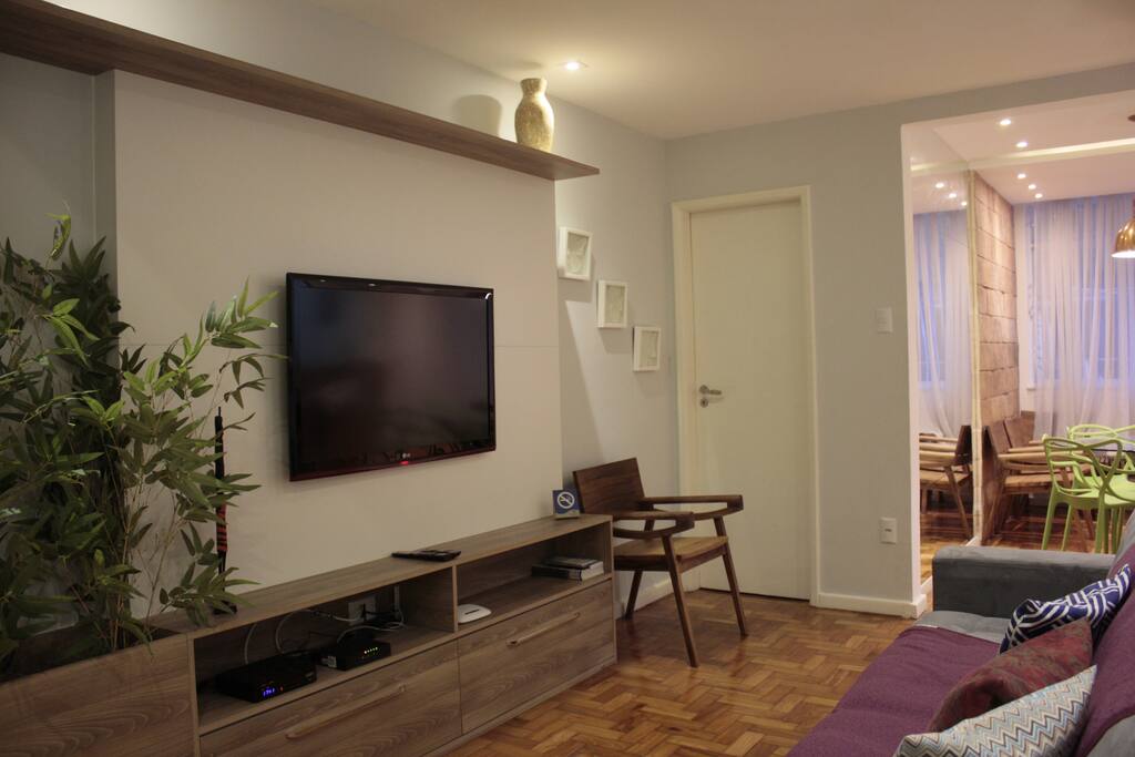 APT. 1 - LIVING-ROOM