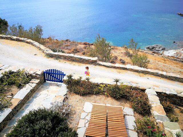 House by the sea in Tinos - B Ꙭ Stavros Bay