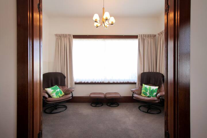 Hopkins on Charles -4 bedroom/2 bathroom Residence gallery image 4