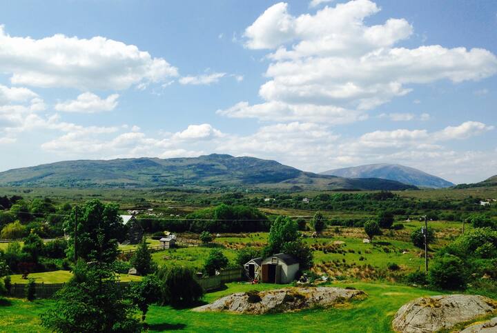 Pontoon House A Tranquil Escape To West Of Ireland Houses For Rent In County Mayo County Mayo Ireland