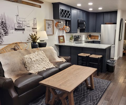 Top performing Airbnb: The Mountain Ski Lodge in Wolf Creek