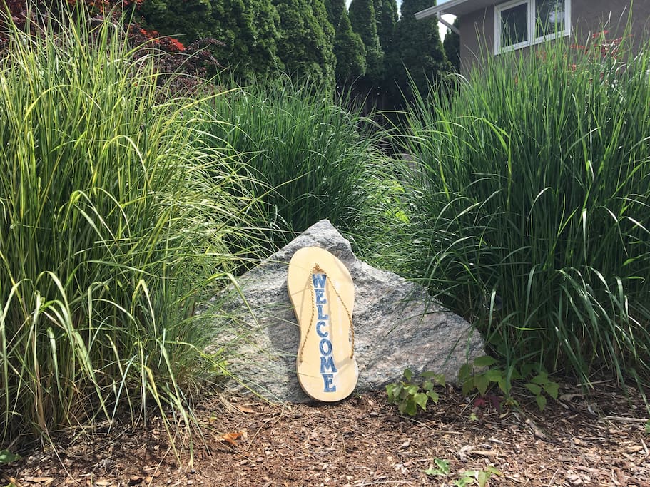 Quiet and safe neighborhood just minutes from everywhere