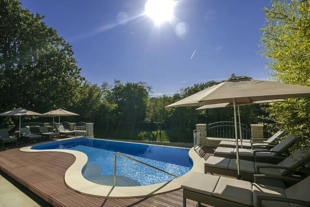 Pool area