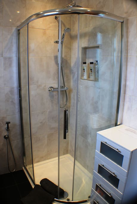 Powerful new rainfall shower