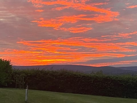 Luxury mountain self-catering with panoramic views