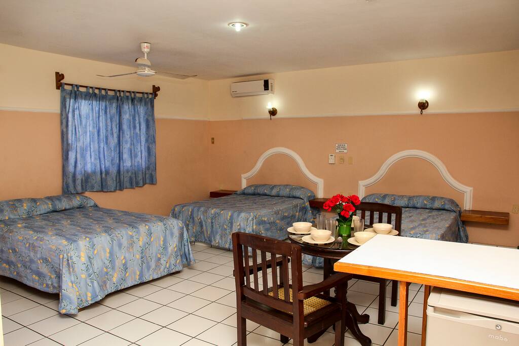 Habitación de 3 camas matrimoniales