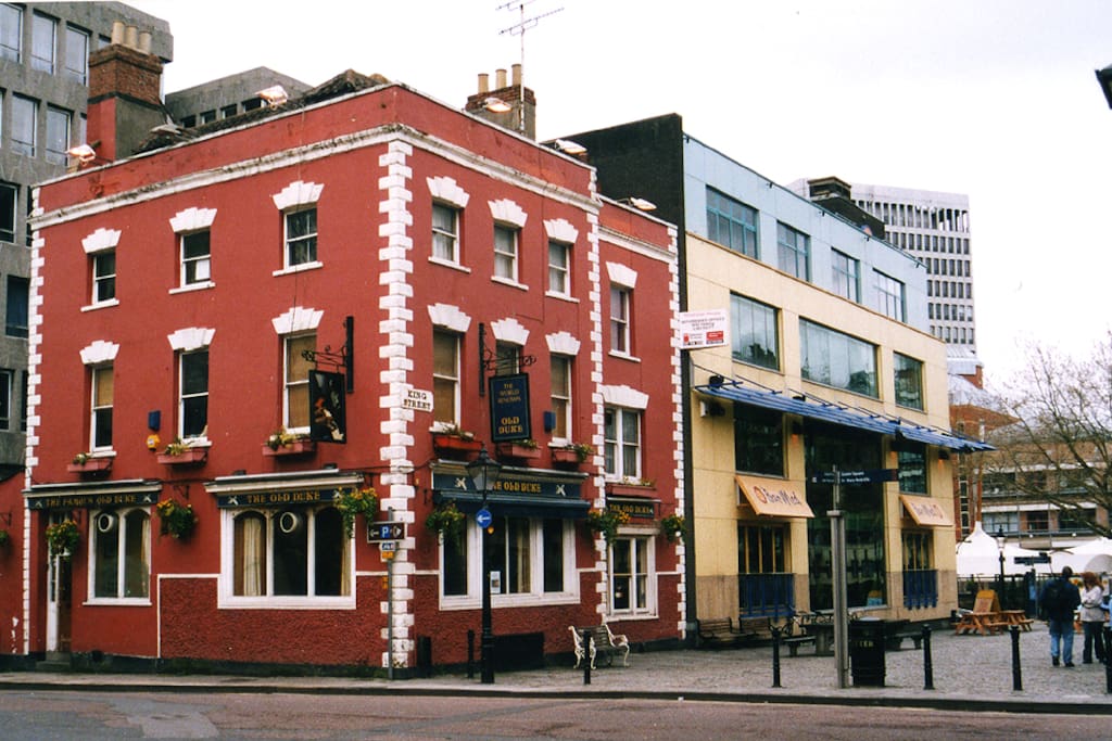 My flat is on the top floor of the river end of the famous Old Duke pub block! You can sometimes hear the jazz!