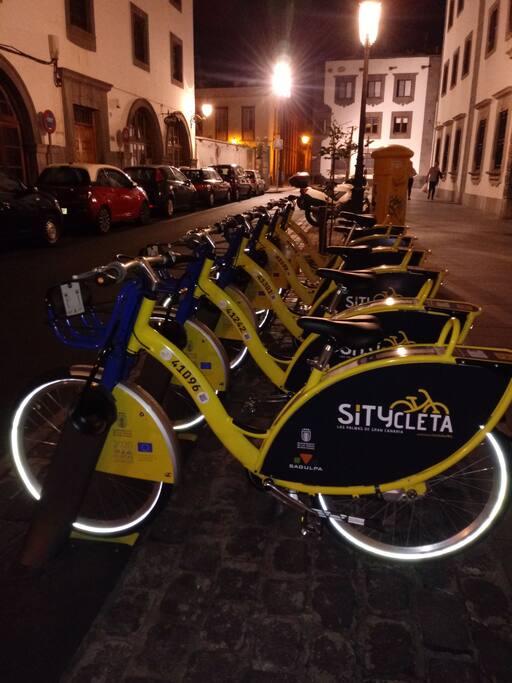 Se alquilan bicis . A 100 metros de la casa