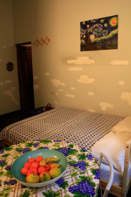 Van Gogh Room