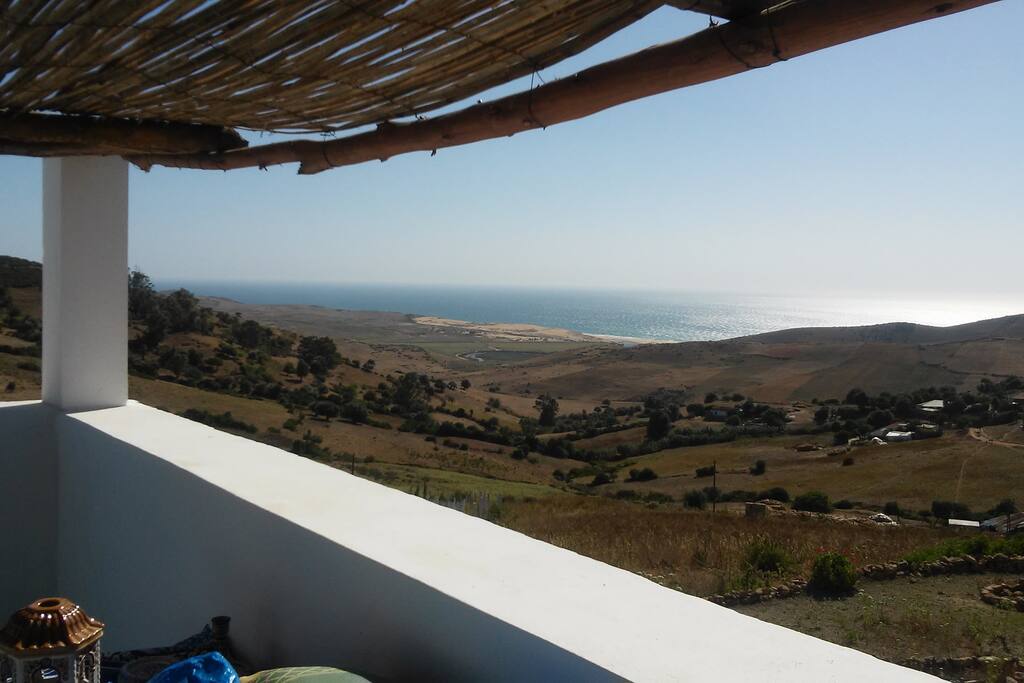 mirando desde la terraza de Dar Fkrum.