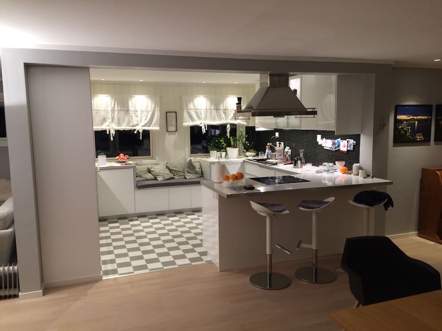 Fully equipped kitchen .