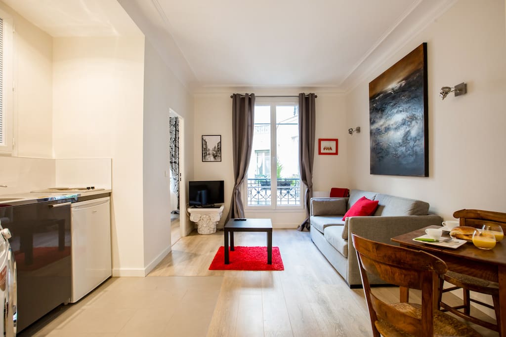 Modern arty flat close to Saint-Germain des Près