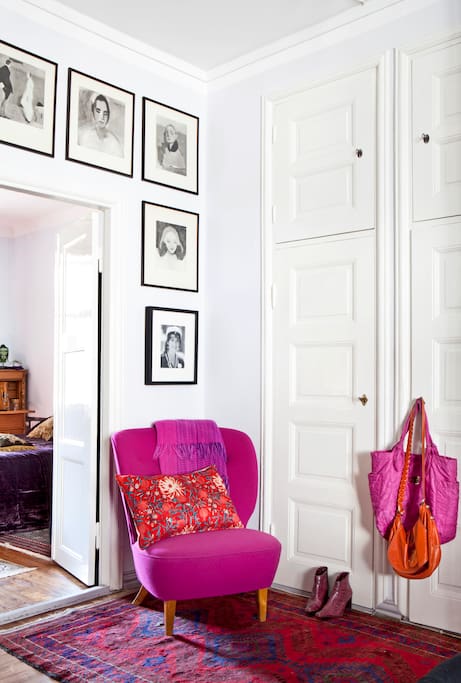 Kitchen corner. Walk-in-closet.