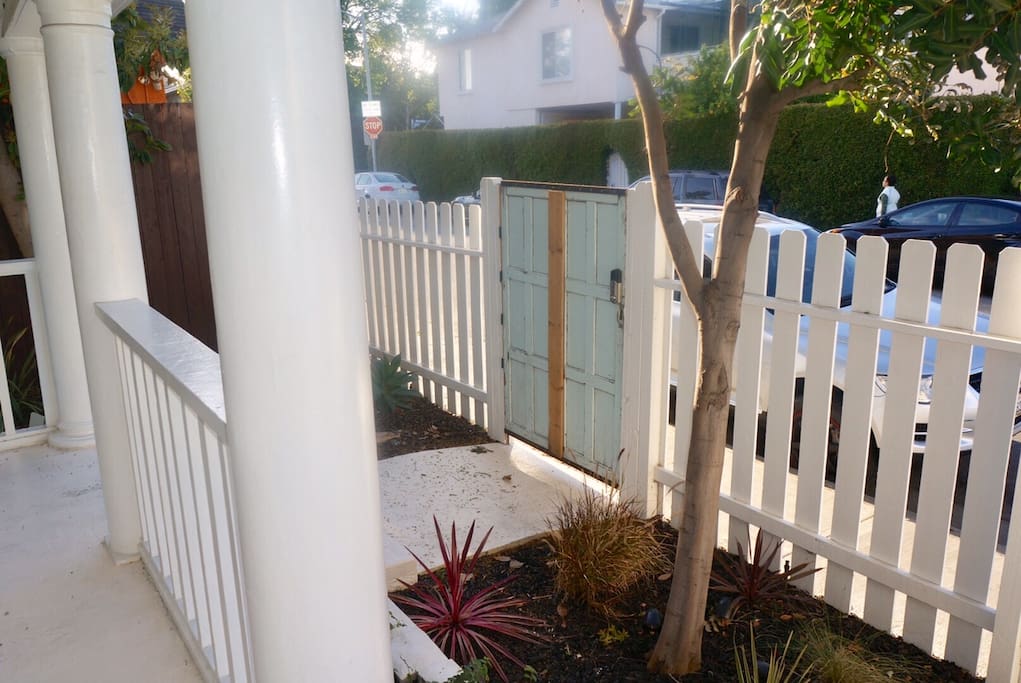 Gated for privacy, cottage in the city indeed!