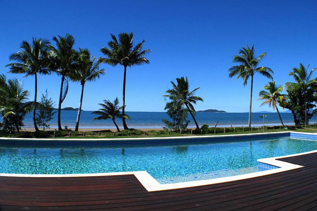 Bella's Beach House - Pool