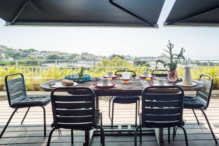 Penthouse. Panoramic terrace with ocean view gallery image 3