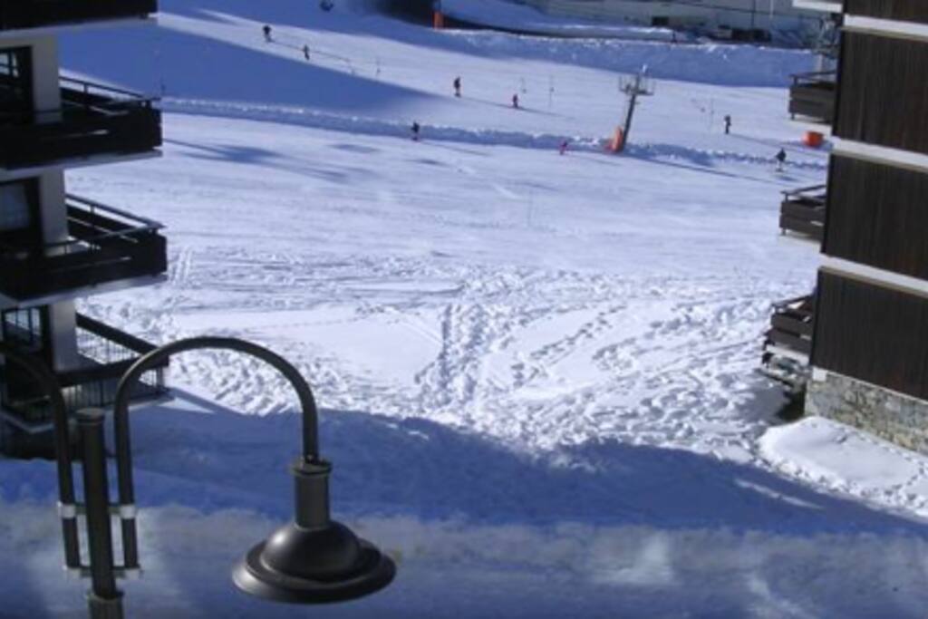 Piste du Lavachet au pied de l'appartement.