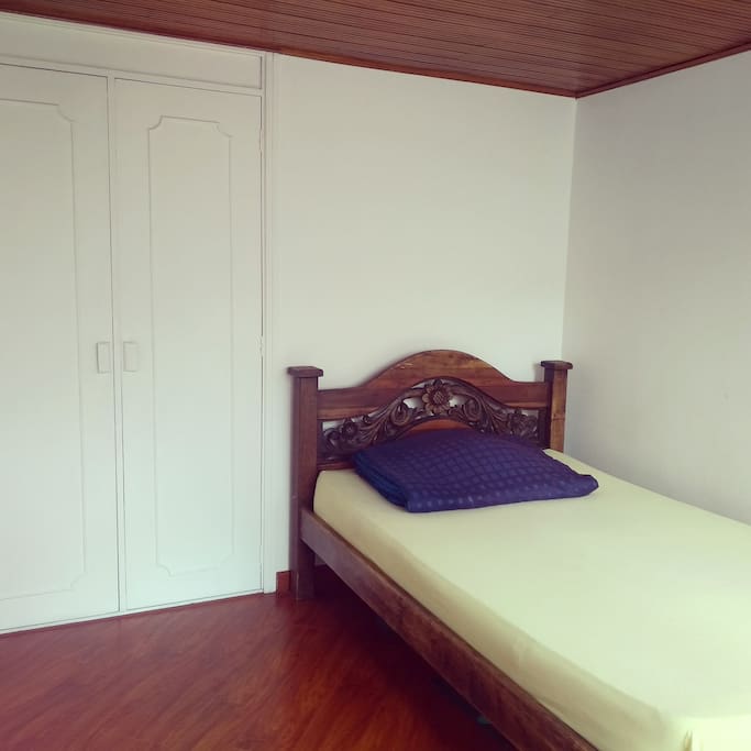 Cuenta con closet amplio.