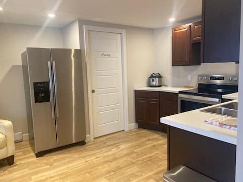 Cozy One Bedroom Apartment