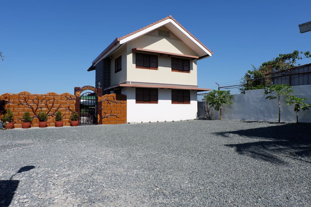 Resort's Facade & Parking Area