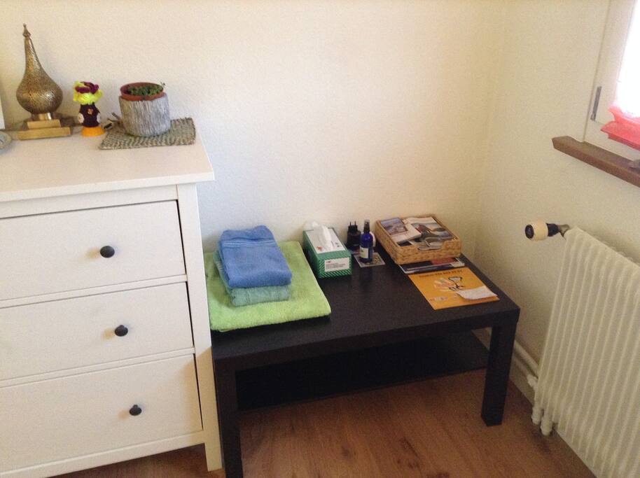 Kommode/Tisch