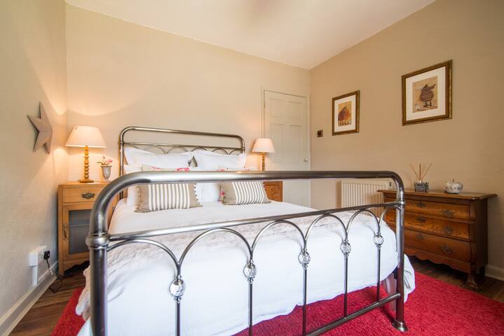 Peak District Cottage Castleton Dog Friendly Cottages For