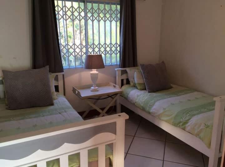 غرفة النوم 2