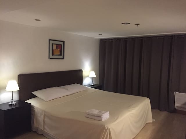 1 Big Bedroom Suite in the City Center EDSA Makati