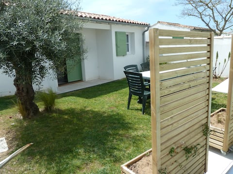 Annonce Airbnb populaire: Malette Passeroses à Sainte Marie De Ré