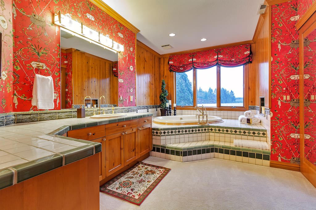 Grand Fir Bathroom his