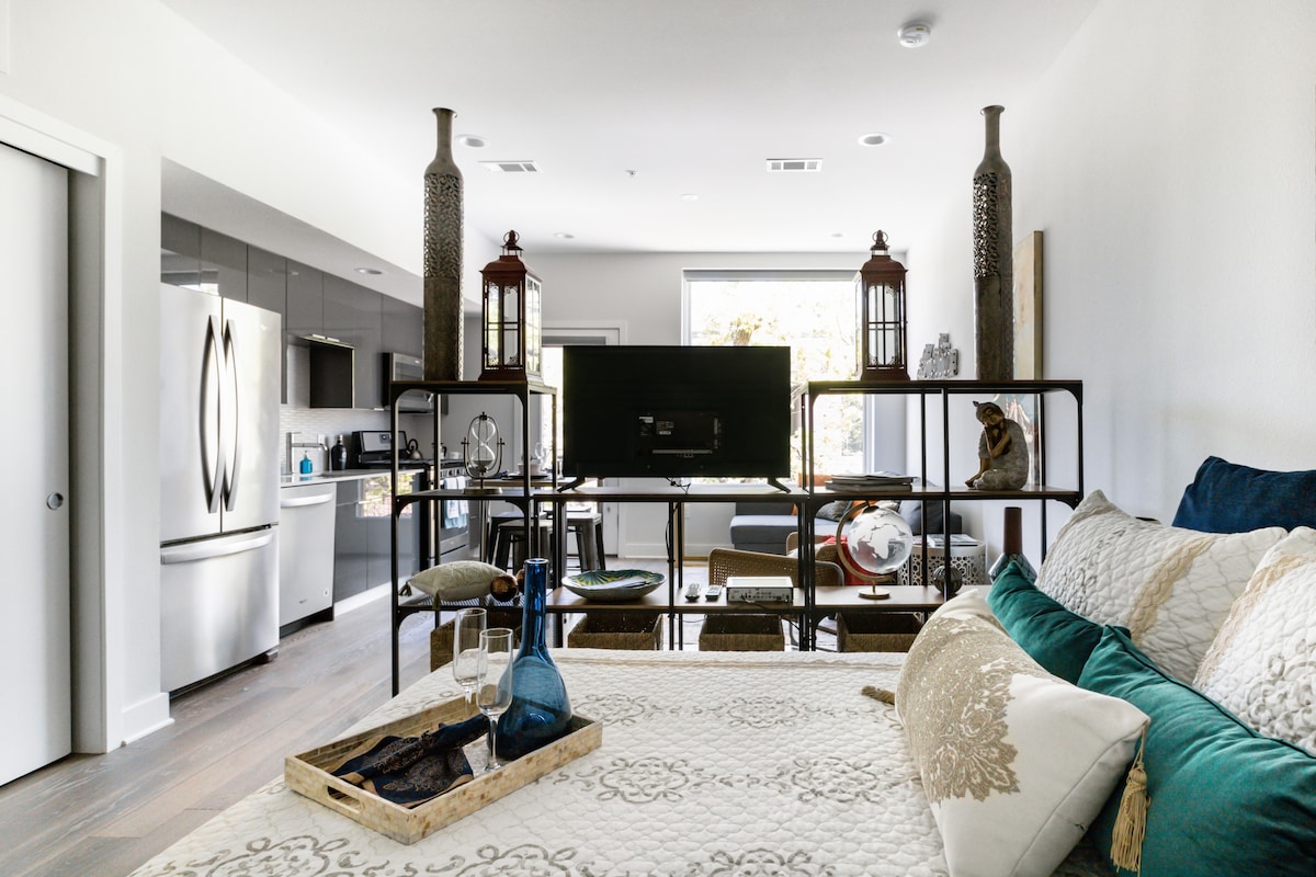 Bijou Studio