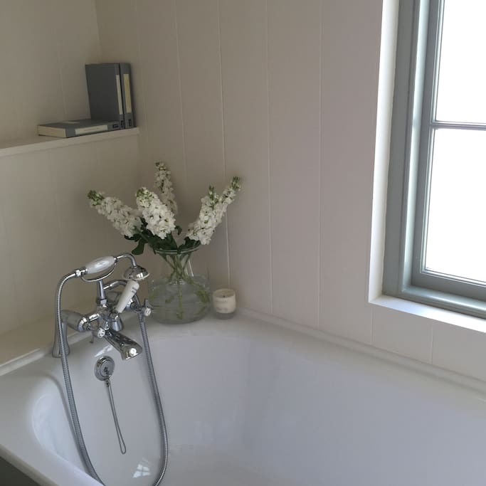 Luxurious Bath
