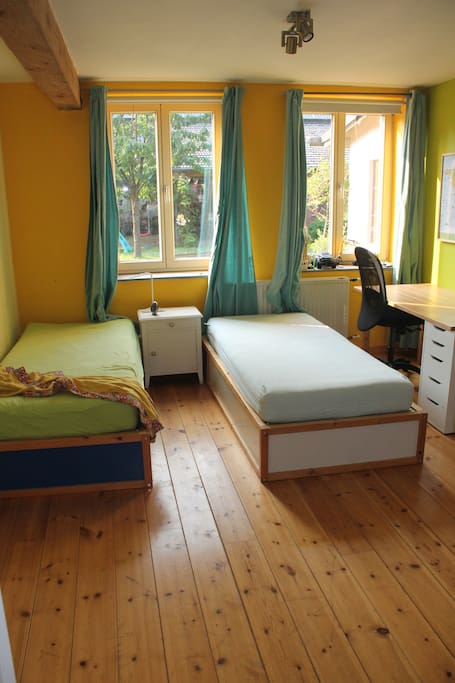 Schlafzimmer 2