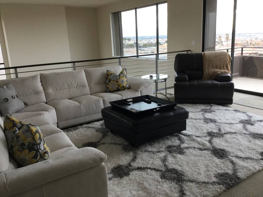 Upstairs TV lounge for guest use when renting entire upstairs