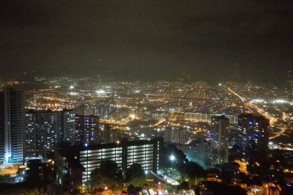 Night view of the city, Vista nocturna de la ciudad