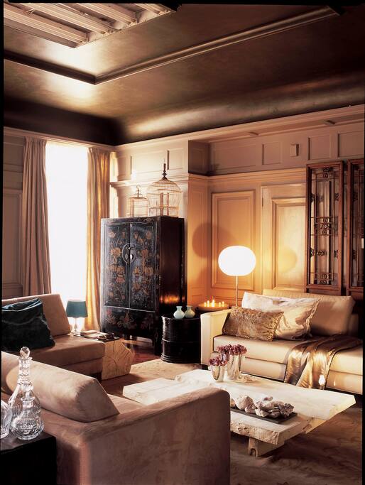 One of the lounge/relaxation areas...