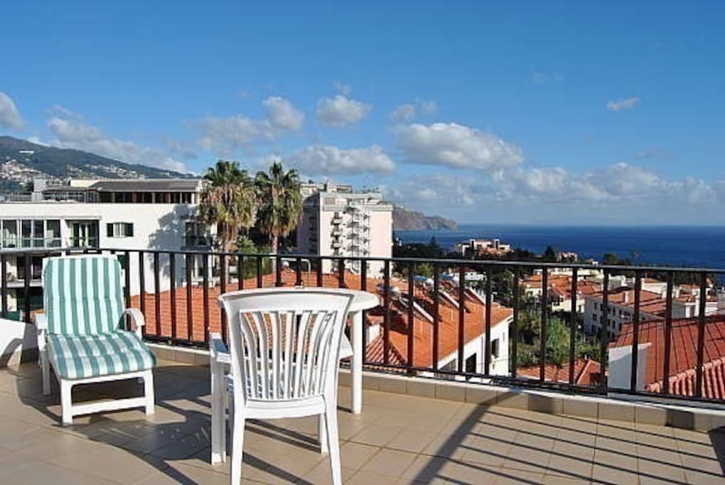 Utsikt fra terrasse i andre etasje