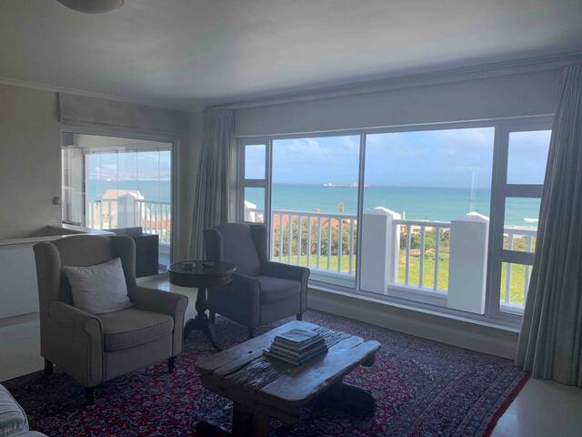 Cape Town Blouberg Spacious Panoramic Views gallery image 5