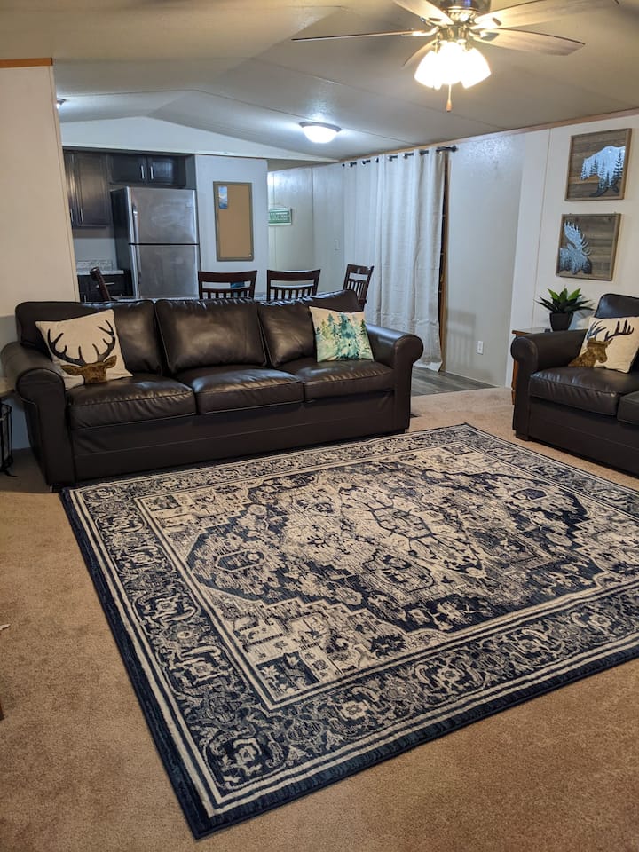 4bed/2bath W Rec Room/large Yard/ Boat Parking - Marion, IL