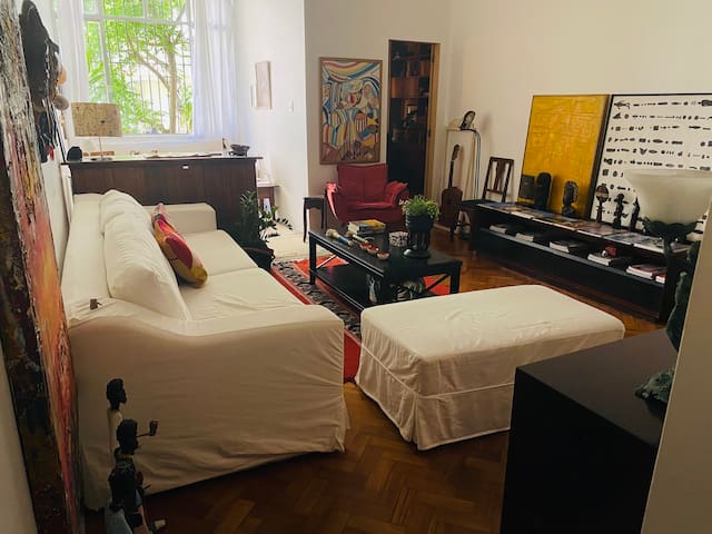 Ipanema – Arpoador Quadra da Praia. 2 quartos