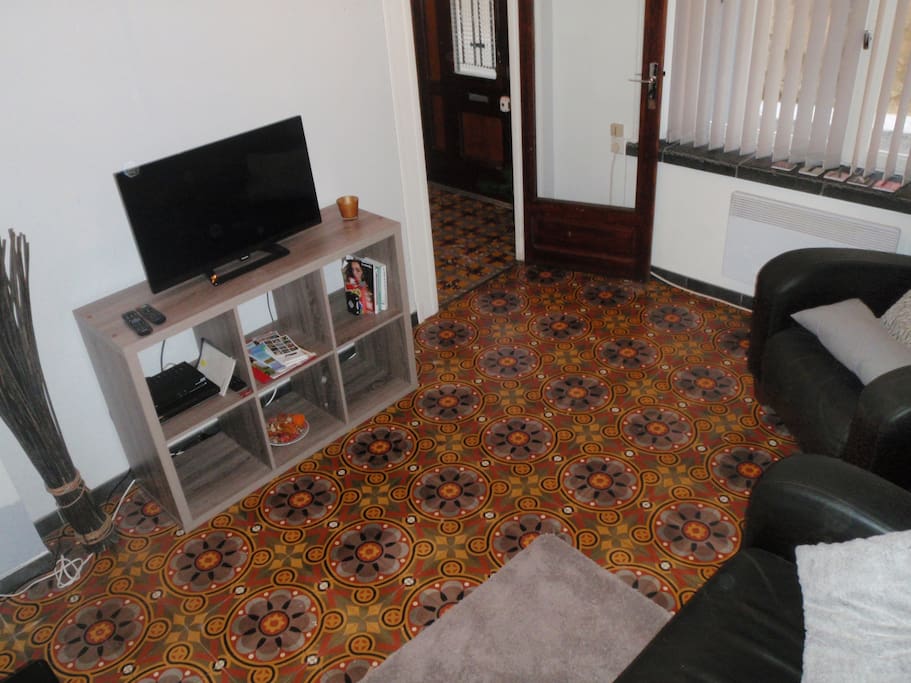 Cosy lounge with Satellite TV