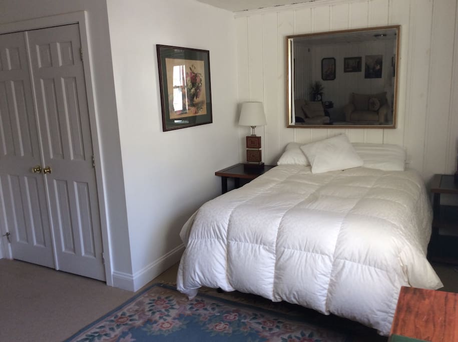 Queen size bed