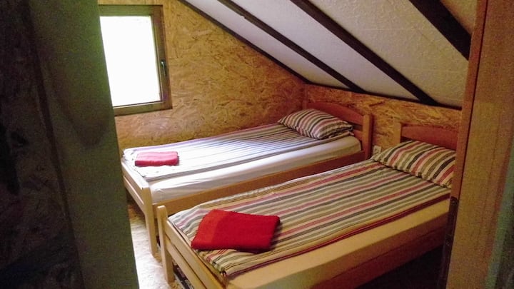 Interier, loft, dhomë dyshe