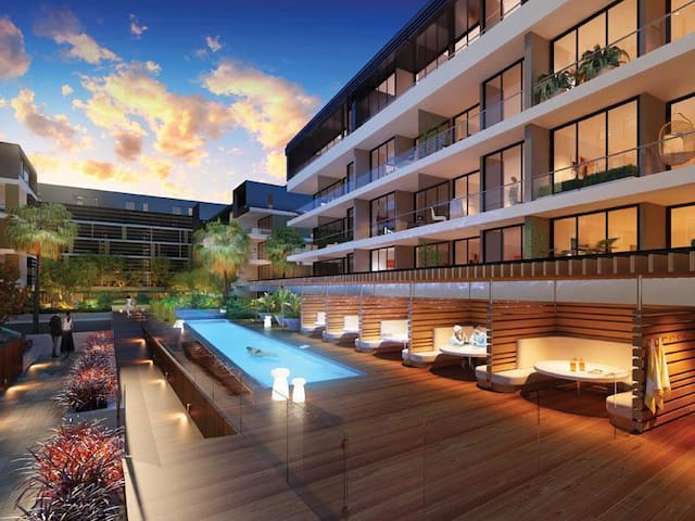 Luxury Waterloo Apartment - Resort Style Living