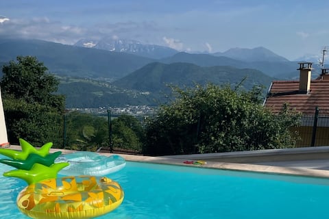 Large house with pool and magnificent views.