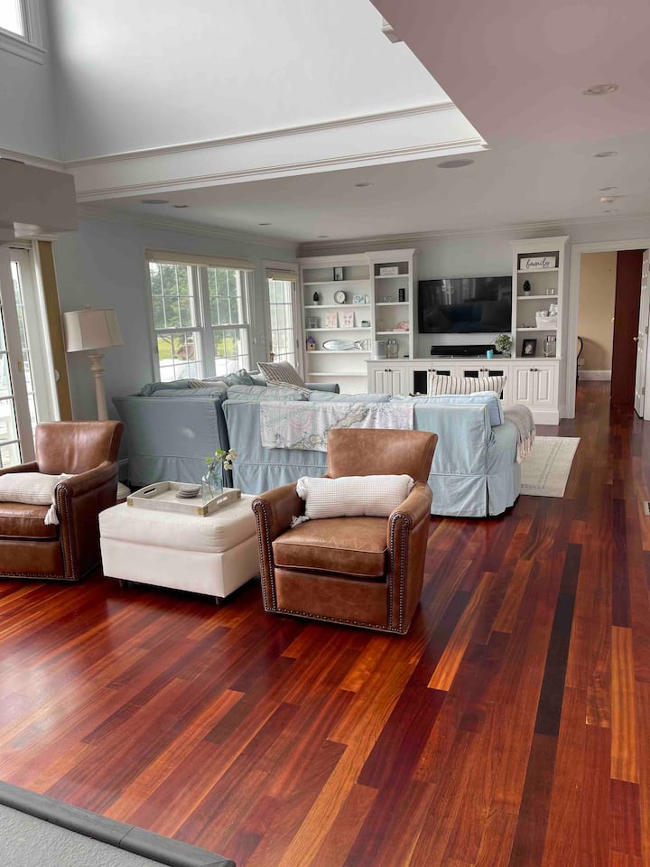 Oasis Overlooking Padanaram Harbor With Pool - Dartmouth, MA