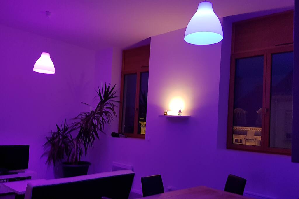 AMBIANCE LUMIERE CONNECTEE