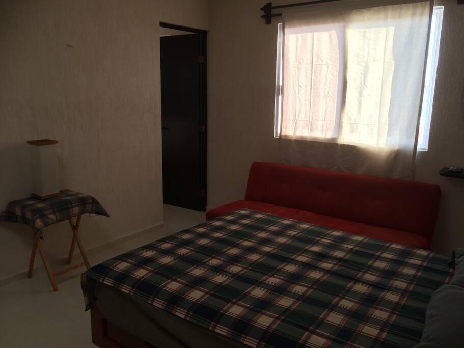 Cuenta con baño completo / Has bathroom